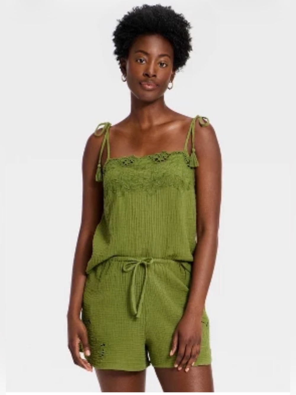 New with Tags: Cutwork Tank Top & Pull On Shorts Set - Universal Thread - Size M